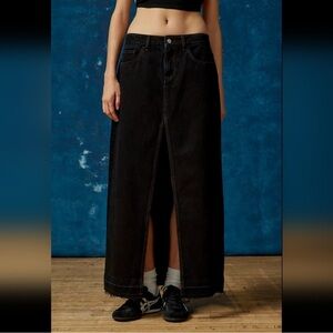 BDG MID RISE DENIM Maxi Skirt